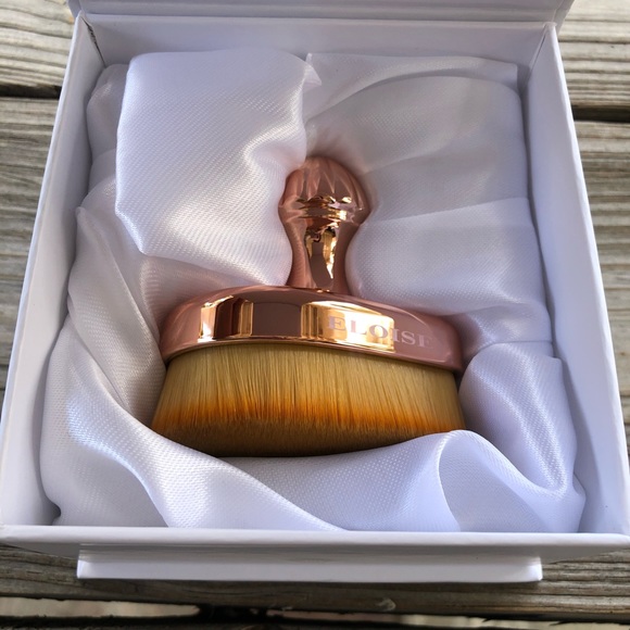 ELOISE BEAUTY Rose Gold Mini Tear Drop Brush - Picture 11 of 12